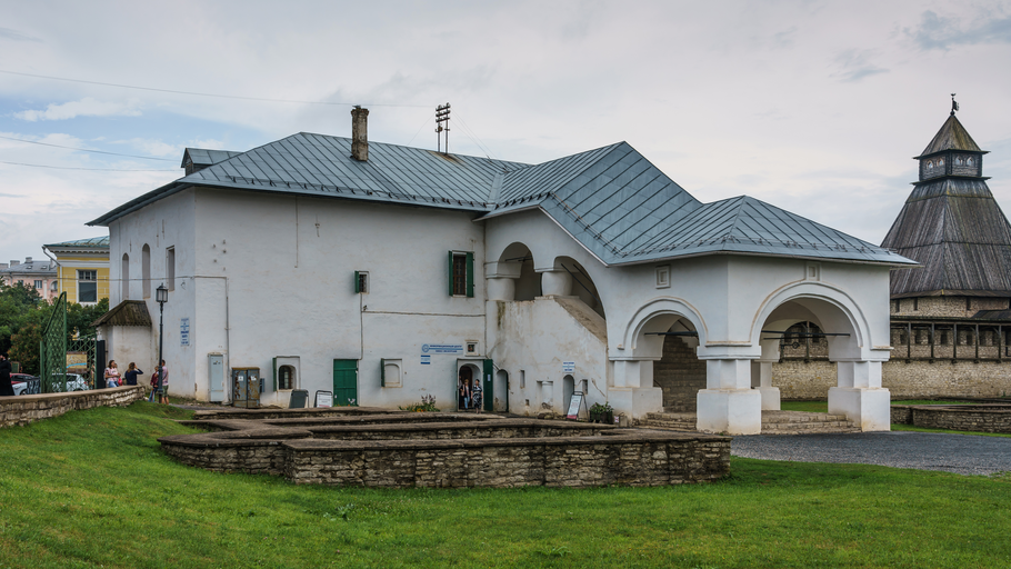 Приказная палата)